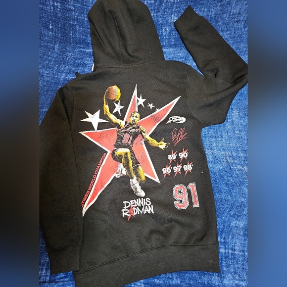 NEW Dennis Rodman Black Hoodie Sweater Men Small Chicago Bulls - Picture 3 of 6